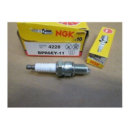 BUJIA NGK BPR6EY-11 BR/ HYUNDAI SONATA 1.8 90-96 /2.0 96-05 SANTAMO 2.0 H100 GRACE 2.4 90-05 /10UN